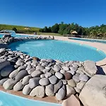 Camping La Foret Enchantee Cornille (Dordogne)