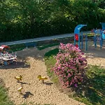 La Foret Enchantee 3* Cornille (Dordogne)