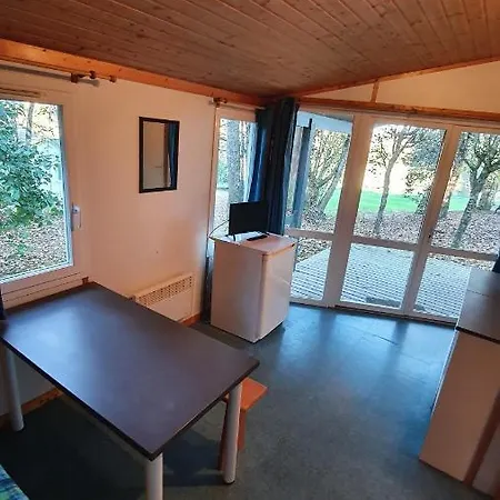 La Foret Enchantee 3* Cornille (Dordogne)