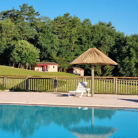 La Forêt Enchantée Parque de Campismo