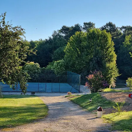 La Forêt Enchantée Parque de Campismo 3*