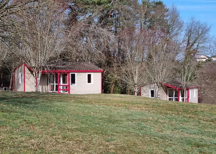 Kemping La Foret Enchantee Cornille