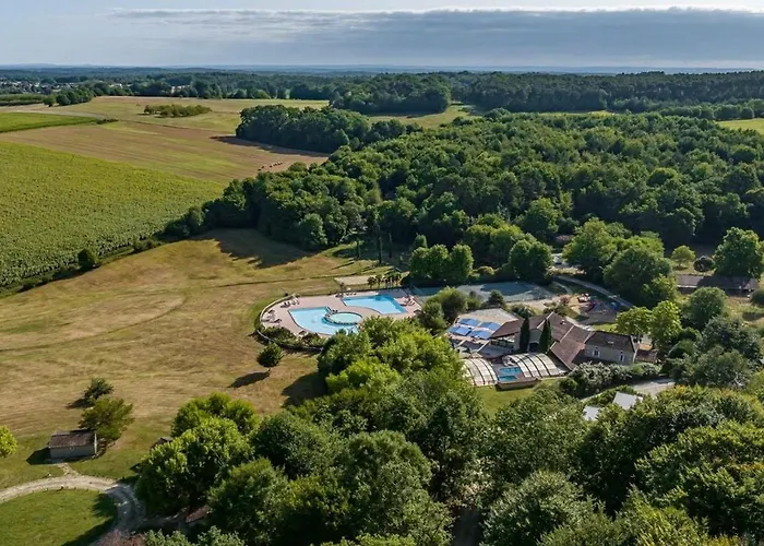 Kemping La Foret Enchantee Cornille